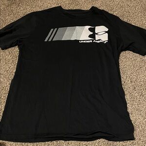 Under Armour Men's Black and Gray Graphic Tee